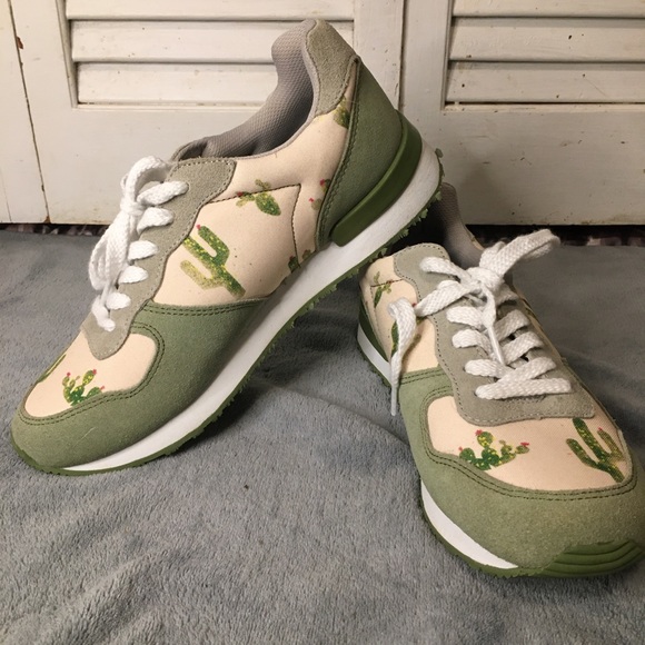 inkkas Shoes - Inkkas cactus tennis shoes size 9